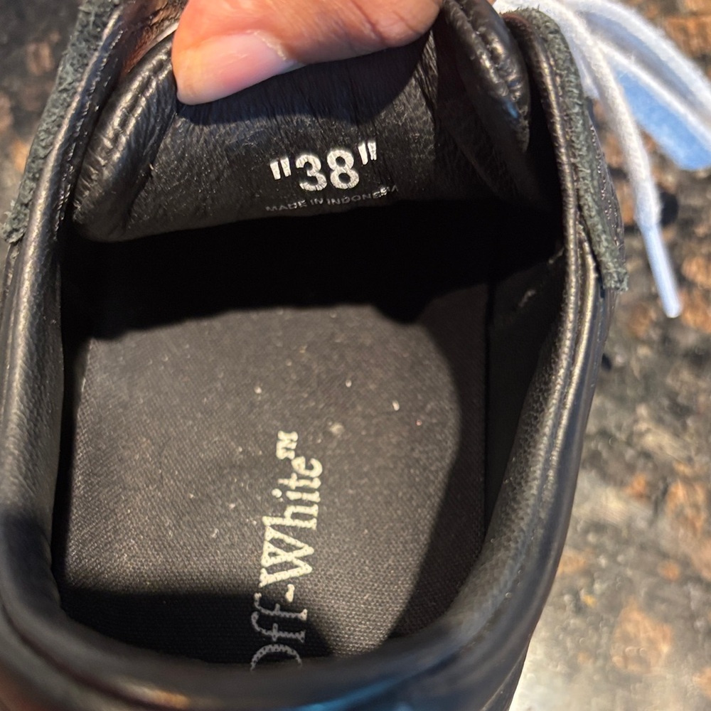 Off-White Black Leather Low-Top Sneakers with White Arrow Accent - Picture 7 of 9